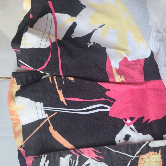 Cache Women's Floral Skort Size 2 - Picture 16 of 16